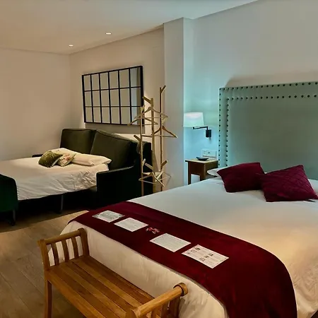 Aparthotel Turisticos La Plaza *