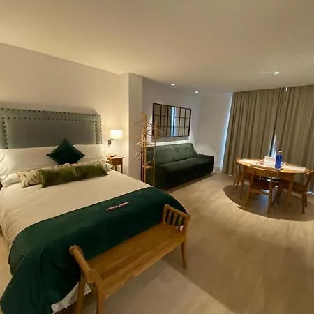 Aparthotel Turisticos La Plaza Chipiona